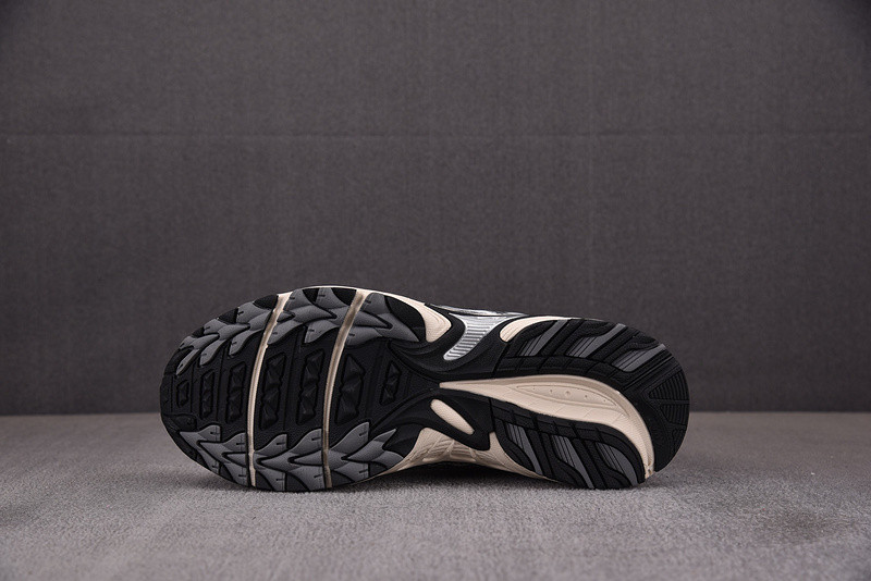 ASICS Gel-Kahana TR V4