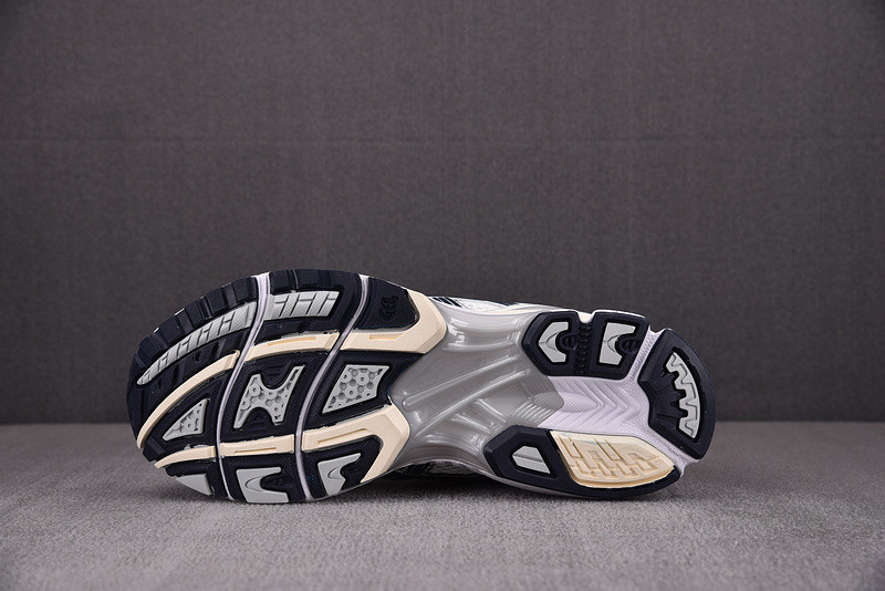 ASICS GEL-KAYANO 14 1201A056-109