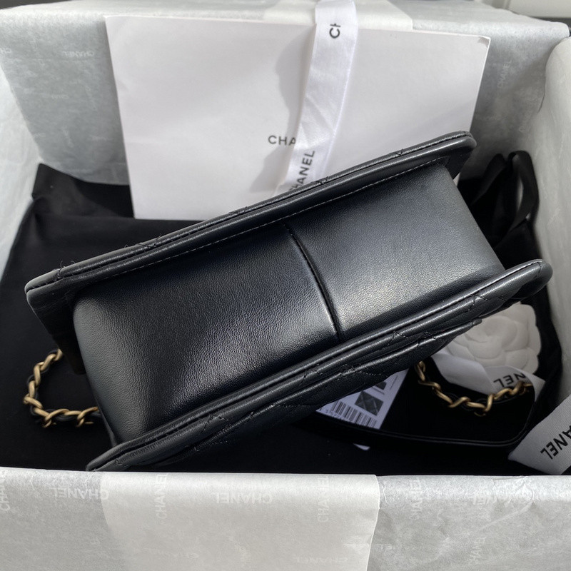 Ch*el purse