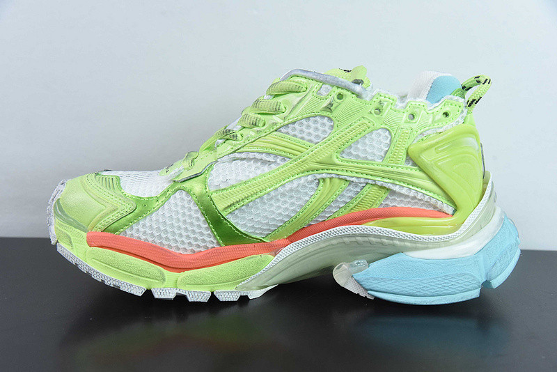 Ba*len*cia*ga runner sneaker