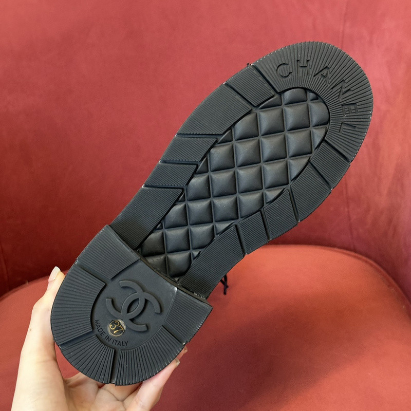 Ch*el sneaker