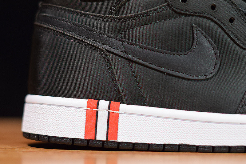 AIR JORDAN 1 RETRO HIGH PARIS SAINT GERMAIN AR3254-001