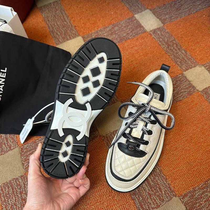 Ch*el sneaker