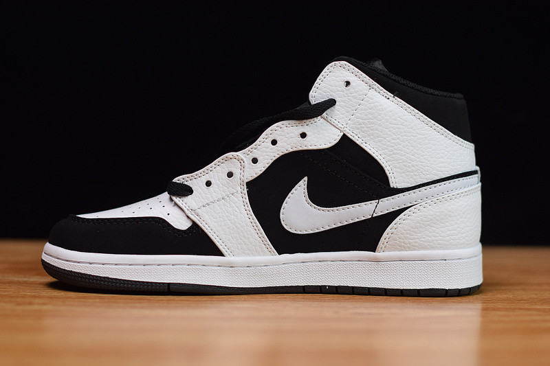 AIR JORDAN 1 MID WHITE BLACK 554724-113