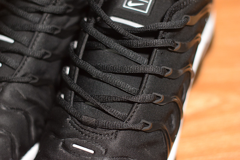 NIKE AIR VAPORMAX PLUS TRIPLE BLACK 924453-004