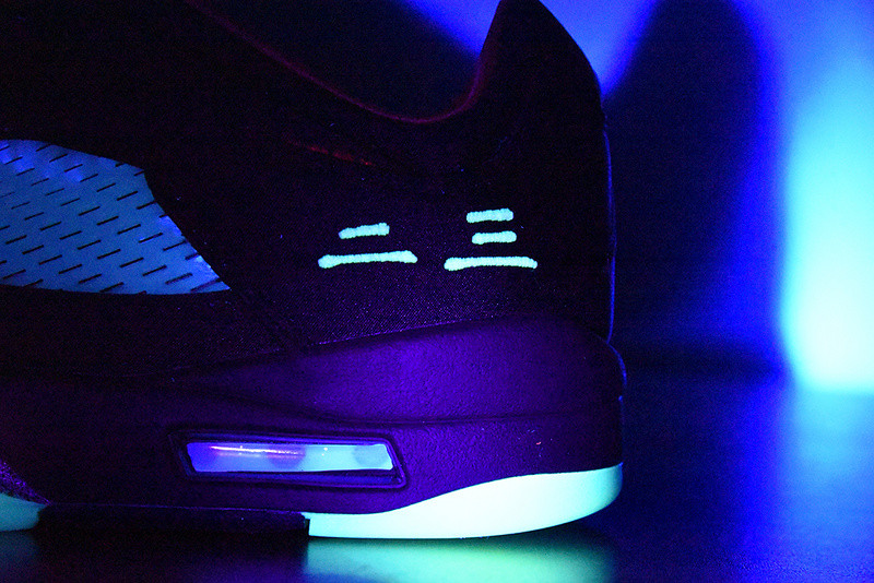 AIR JORDAN 5 RETRO “ANTHRACITE” DM4640-036