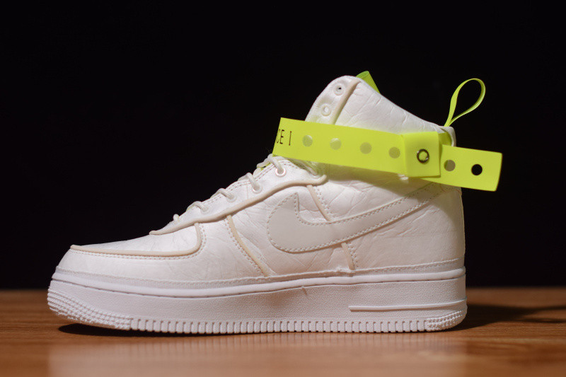 NIKE AIR FORCE 1 HIGH