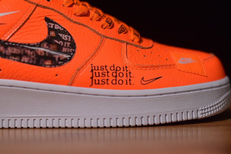 NIKE AIR FORCE 1 07 PRM JDI "JUST DO IT" AR7719-800