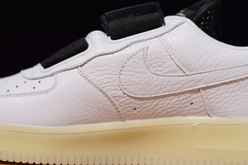 NIKE AIR FORCE 1 UTILITY QS AV6247-100