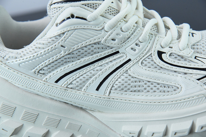 BC DEFENDER RUBBER PLATFORM SNEAKERS