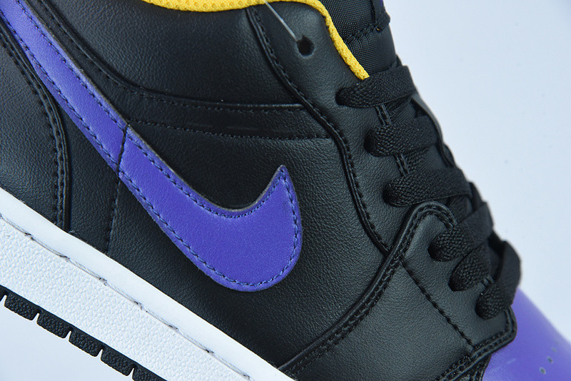 Air Jordan 1 Low “Dark Concord” 553558-075