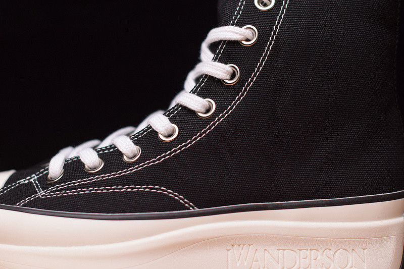 CONVERSE RUN STAR HIKE HI "BLACK" 164664C