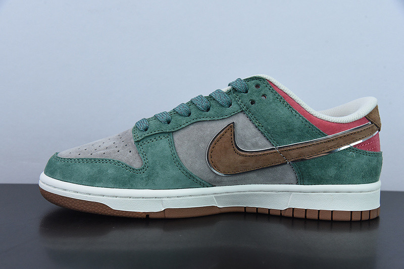 Otomo Katsuhiro x NK SB Dunk Low "Steamboy OST" FF1391-203