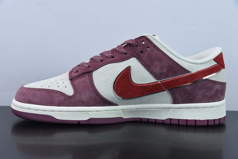 Otomo Katsuhiro x NIKE SB Dunk Low "Steamboy OST" DA8863-082