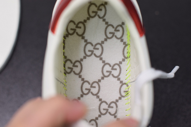 G*u*i ace embroidered low-top sneaker