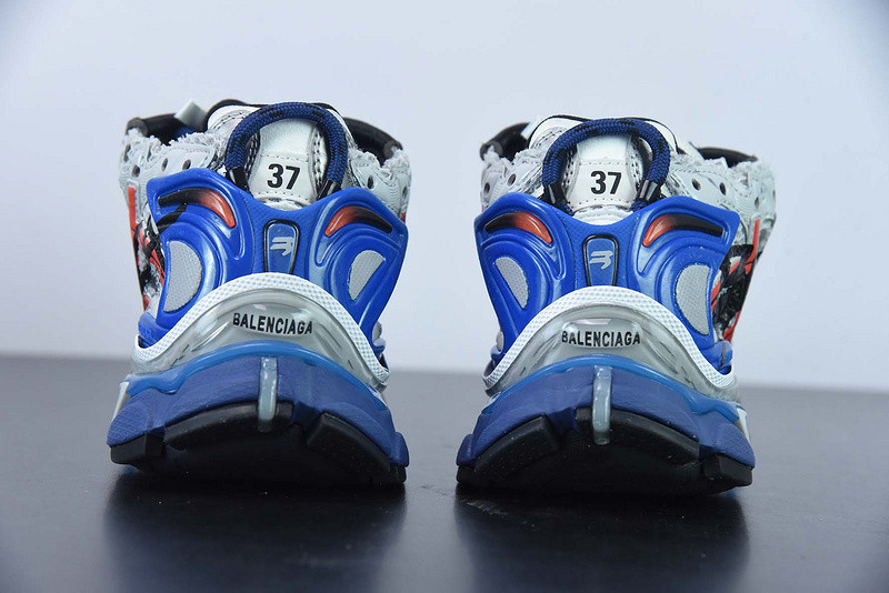 Ba*len*cia*ga runner sneaker