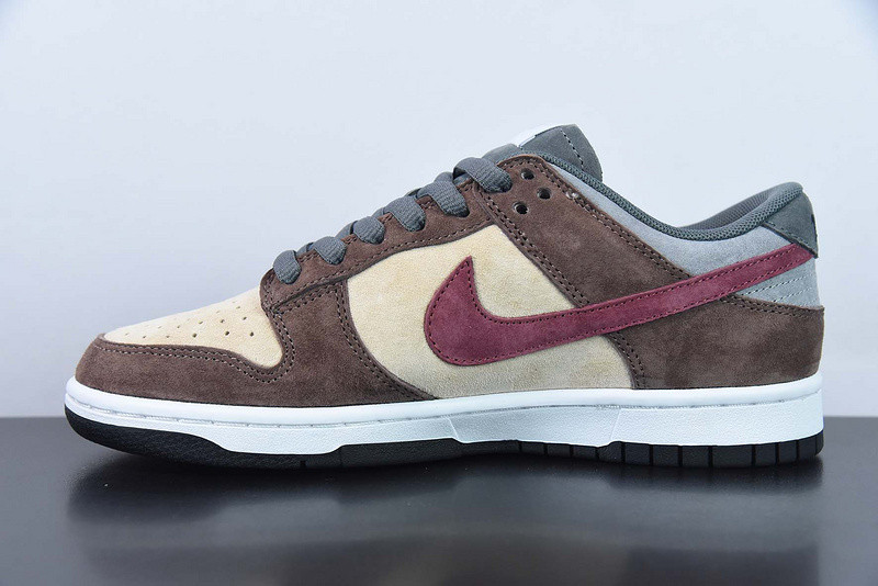 Otomo Katsuhiro x Nike SB Dunk Low "Steamboy OST" CV1026-053