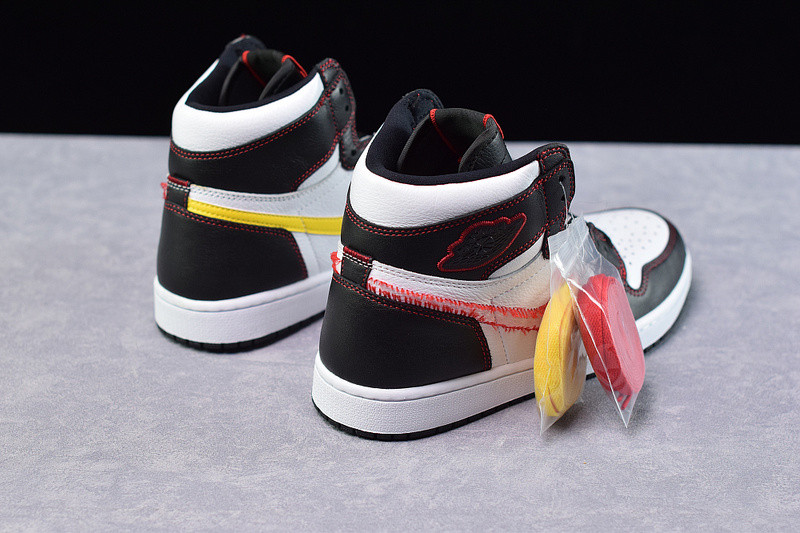 AIR JORDAN 1 RETRO HIGH OG DEFIANT “TOUR YELLOW" CD6579-071