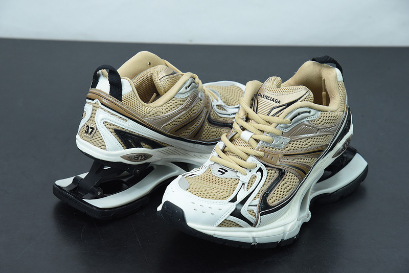 BC X-PANDER 6.0 TRAINER 653870 W1RC8 0521