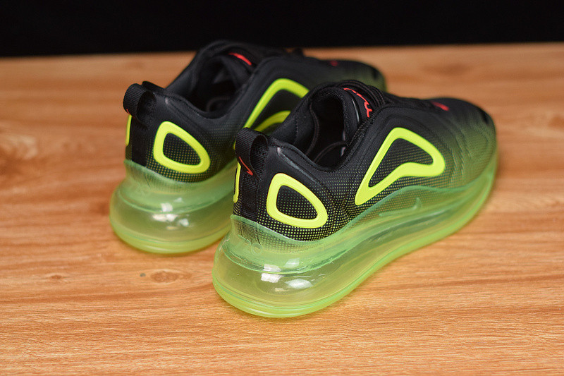 NIKE AIR MAX 720 RETRO FUTURE AO2924-008
