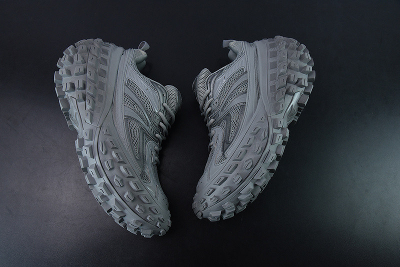 BC DEFENDER RUBBER PLATFORM SNEAKERS