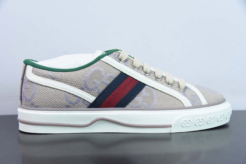 G*u*i sneaker