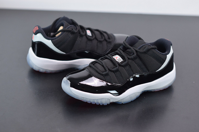AIR JORDAN 11 RETRO LOW  