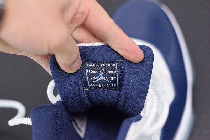 AIR JORDAN 11 RETRO "WIN LIKE 