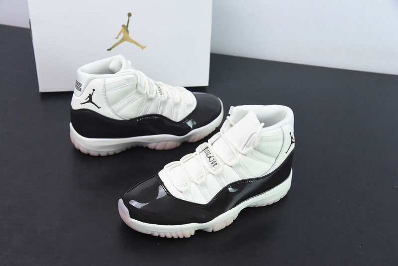 Air Jordan 11 WMNS "Neapolitan" AR0715-101