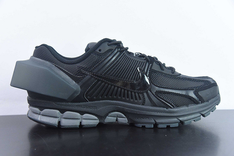Nike A-Cold-Wall* x Air Zoom Vomero 5