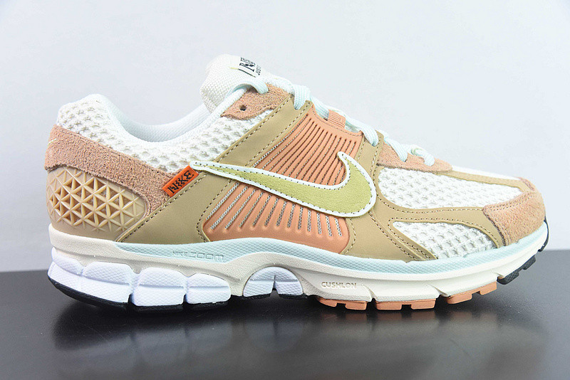 Nike Air Zoom Vomero 5