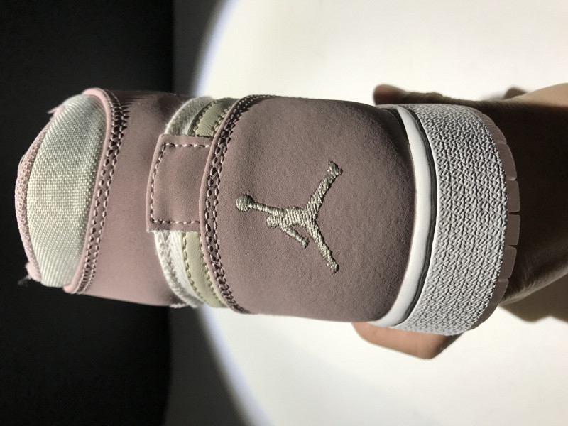 AIR JORDAN 1 RETRO HIGH GG 