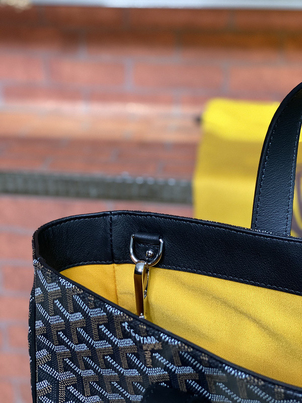 Go*ard purse