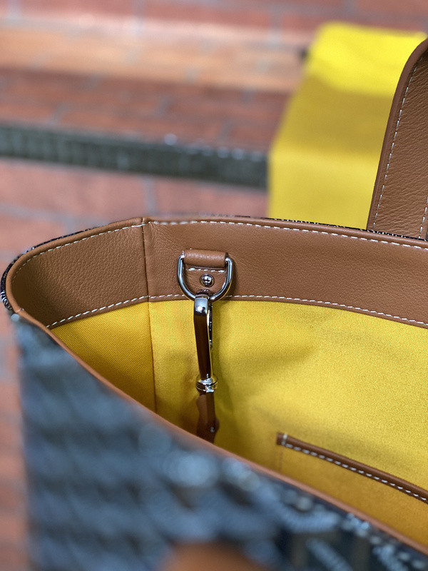 Go*ard purse