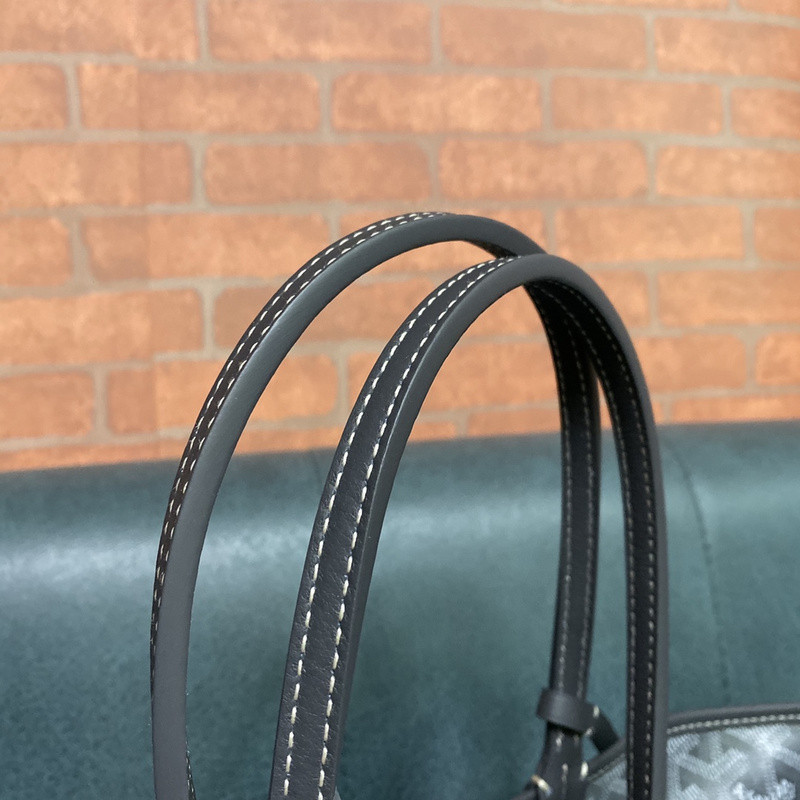Go*ard purse