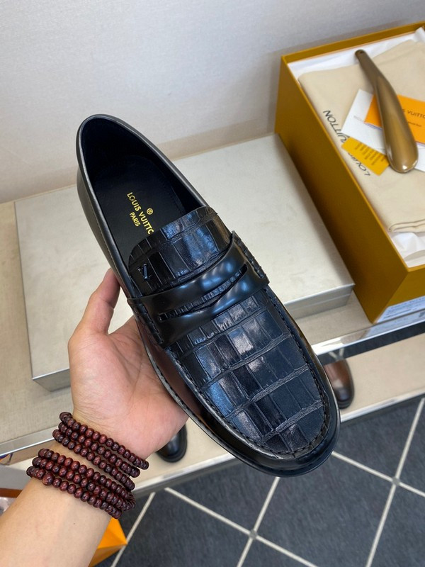 LVT shoes