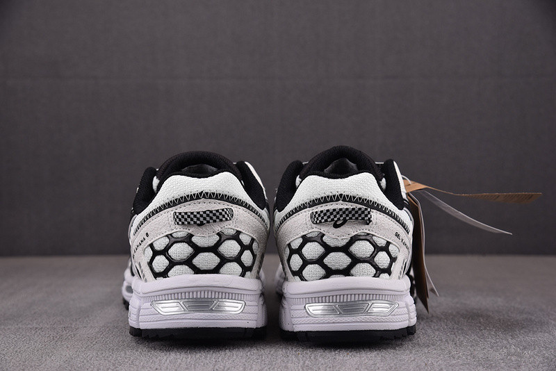 ASICS Gel‑kahana 8 White/Black 1011B133‑100