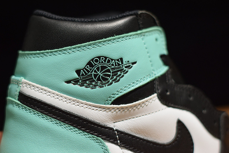 AIR JORDAN 1 RETRO HIGH OG NRG "IGLOO" 8614285-100