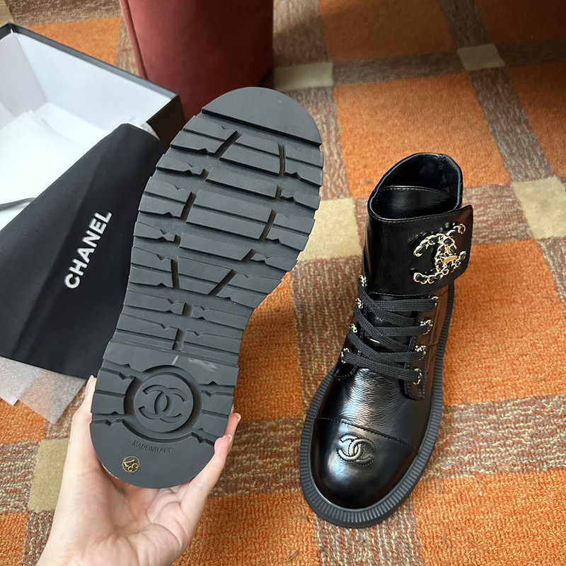 Chanel Sneaker