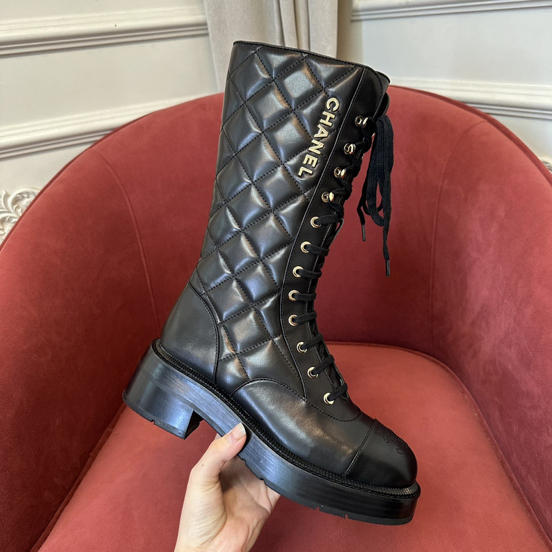 Ch*el sneaker