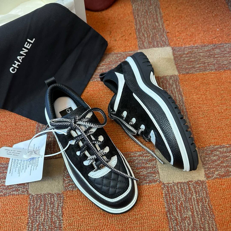 Ch*el sneaker
