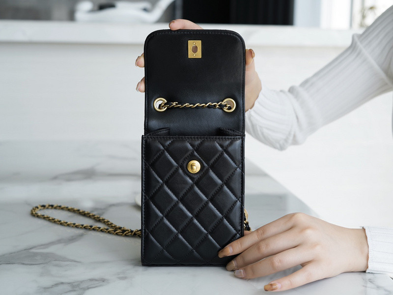 Ch*el purse