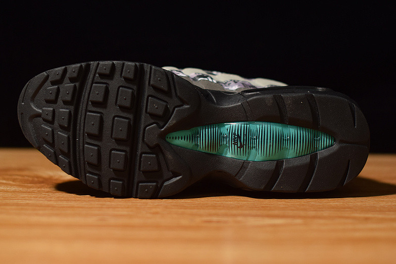 NIKE AIR MAX 95