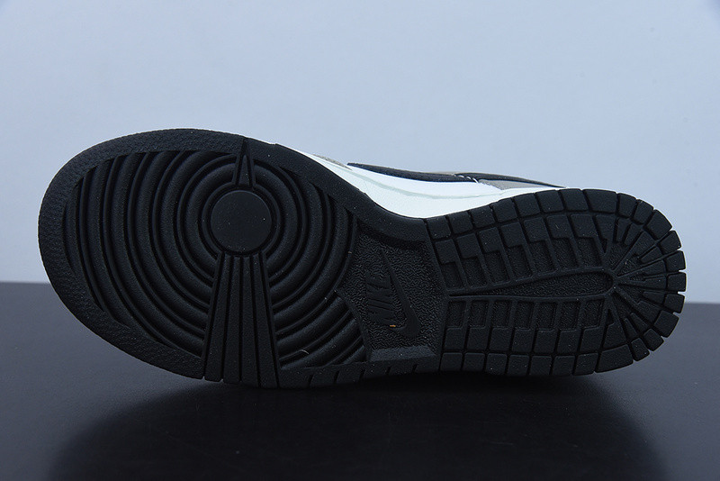 NIKE DUNK LOW “LIGHT SMOKE GREY” DD1503-117