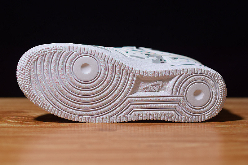 NIKE AIR FORCE 1 LOW PREMIUM 08 Qs