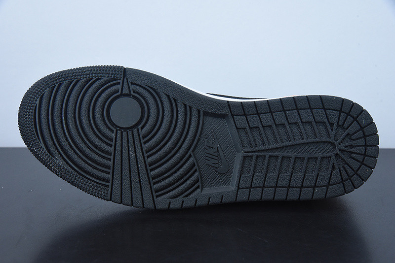 AIR JORDAN 1 LOW OG “BLEACHED CORAL” CZ0790-061