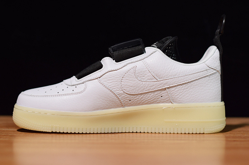 NIKE AIR FORCE 1 UTILITY QS AV6247-100
