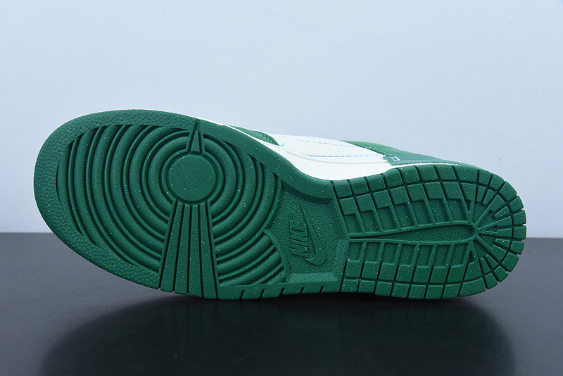 NIKE WMNS DUNK LOW DISRUPT 2