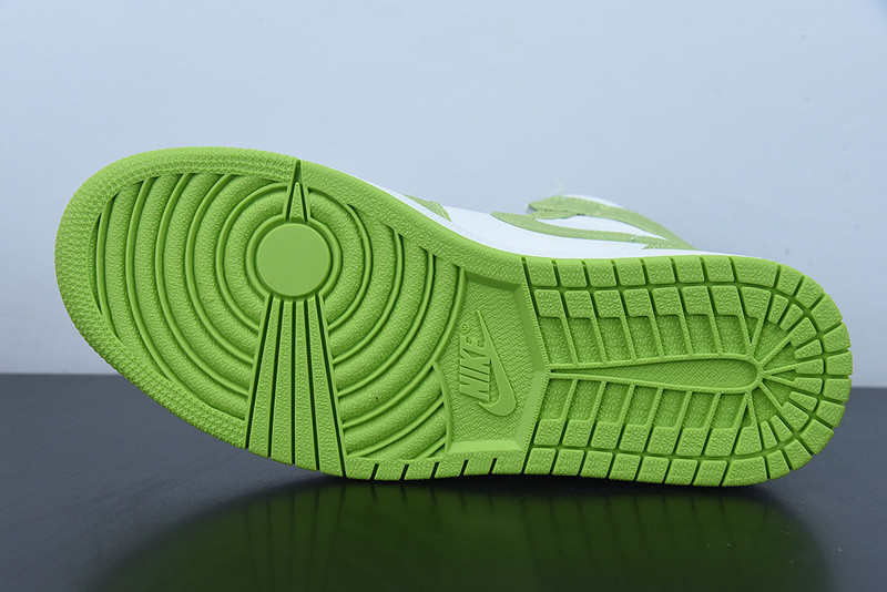 WMNS AIR JORDAN 1 MID SE