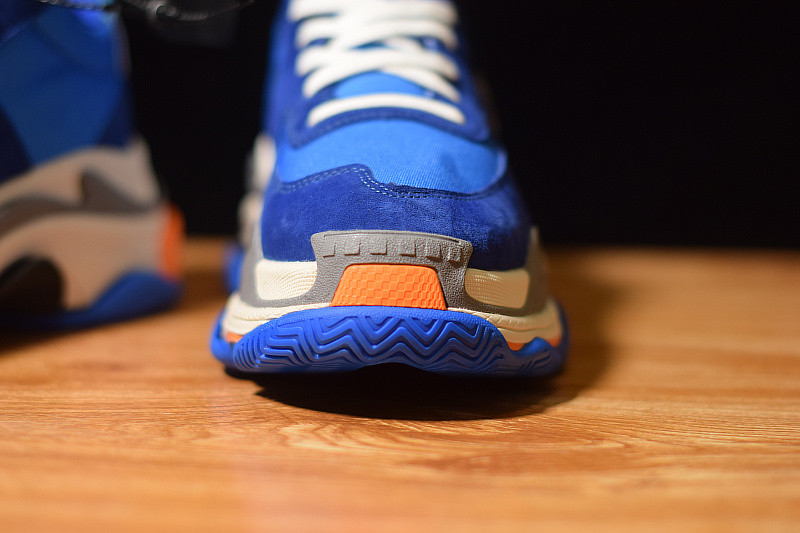 BC TRIPLE S TRAINER ROYALMONTH 483565 W06E1 1022